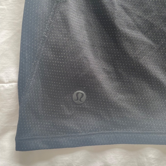 2-in-1 Black Lululemon Tank Top W/ Built in Bra - Picture 4 of 4